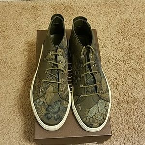 Authentic Gucci sneakers